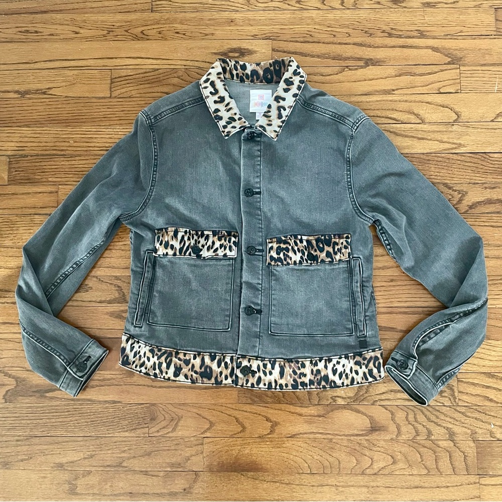 LulaRoe Kenny Grey Denim Leopard Jean Jacket Women’s Size Medium